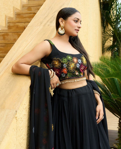 Black Lehenga Set With Flower & Mirror Work