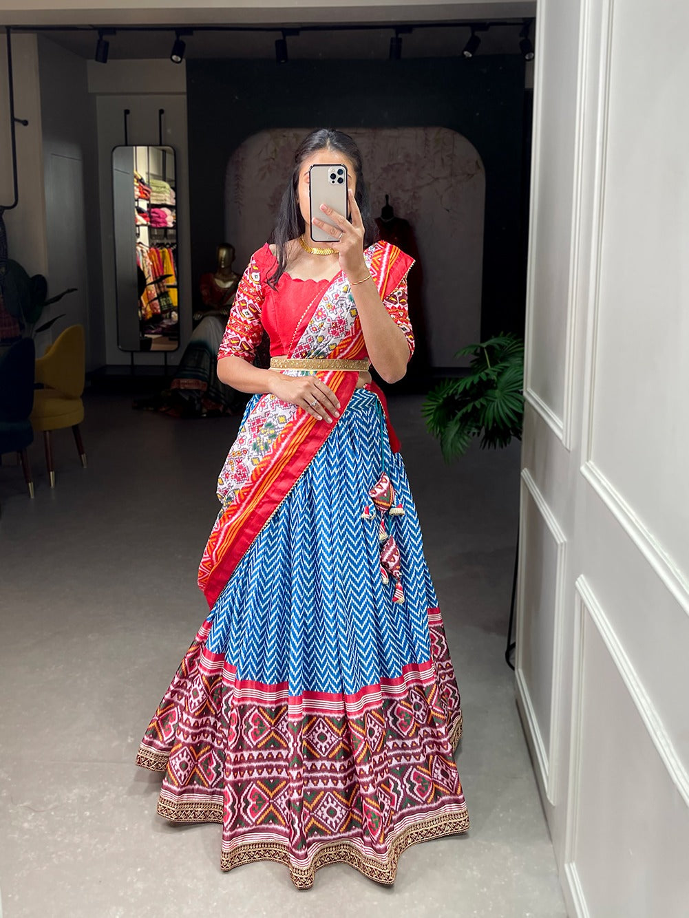 Lehriya Patola Lehenga